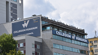 Полша задържа посланика си във Франция за търговия с дипломи