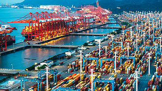 Китайското пристанище Нинбо-Джоушан остава световен лидер по товарооборот през 2025 г.