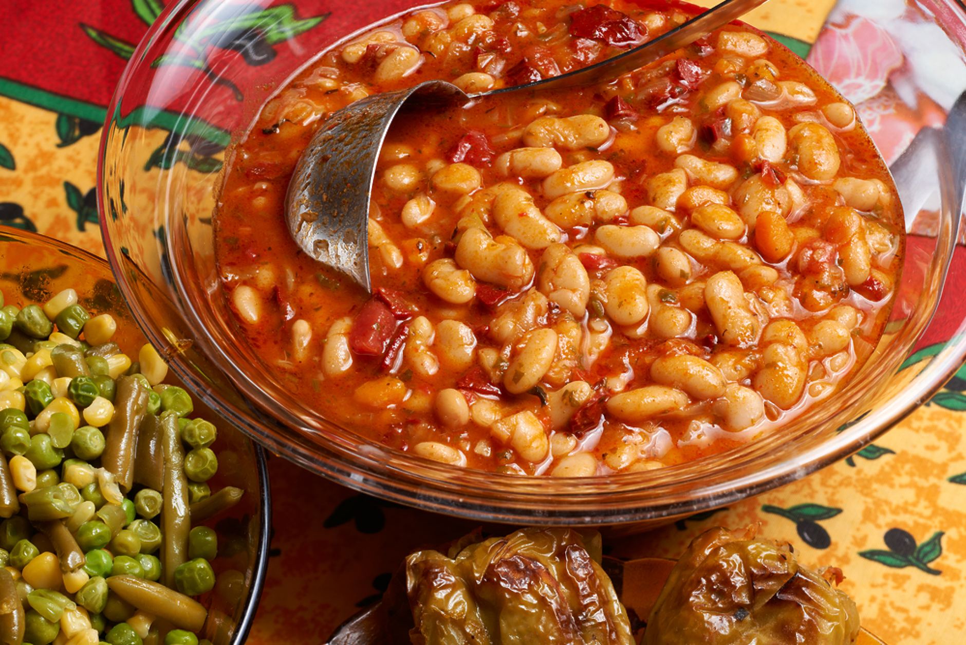 Тазгодишната празнична трапеза - по-скъпа от миналогодишната