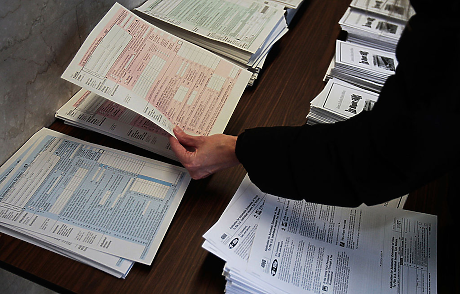 След еврото: Без съществени промени в данъчните декларации за доходите през 2025 г.