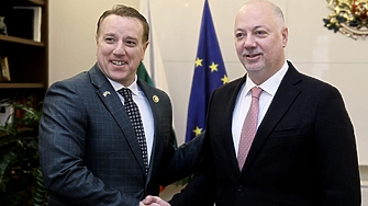 Премиерът в оставка Росен Желязков е потвърдил пред конгресмена в