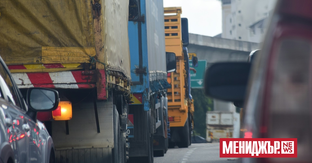 Преустановен е протестът на шофьорите на камиони от Сърбия, Република