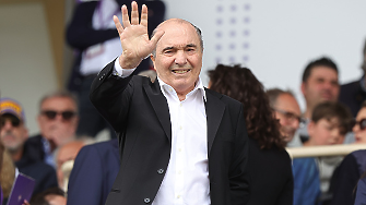 Почина американски тв магнат и президент на италианския футболен клуб „Фиорентина“