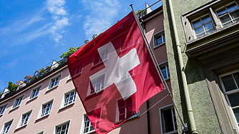 Продажбите на чипове в света удариха 14-годишно дъно