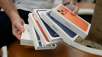 Apple отчете изключително силно тримесечие в продажбите на iPhone тъй