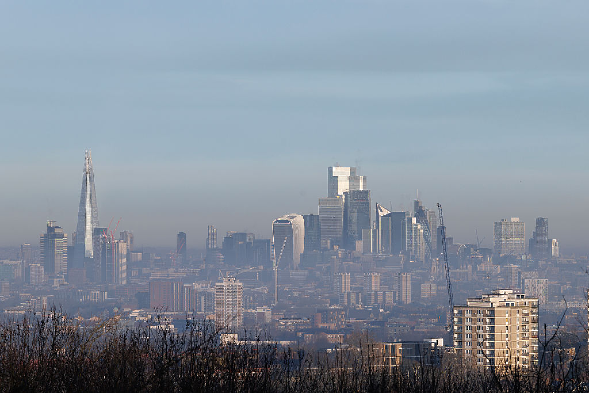 Британската икономика изненада с по-голям от очакваното растеж през ноември