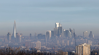 Икономиката на Обединеното кралство нарасна с повече през ноември показаха