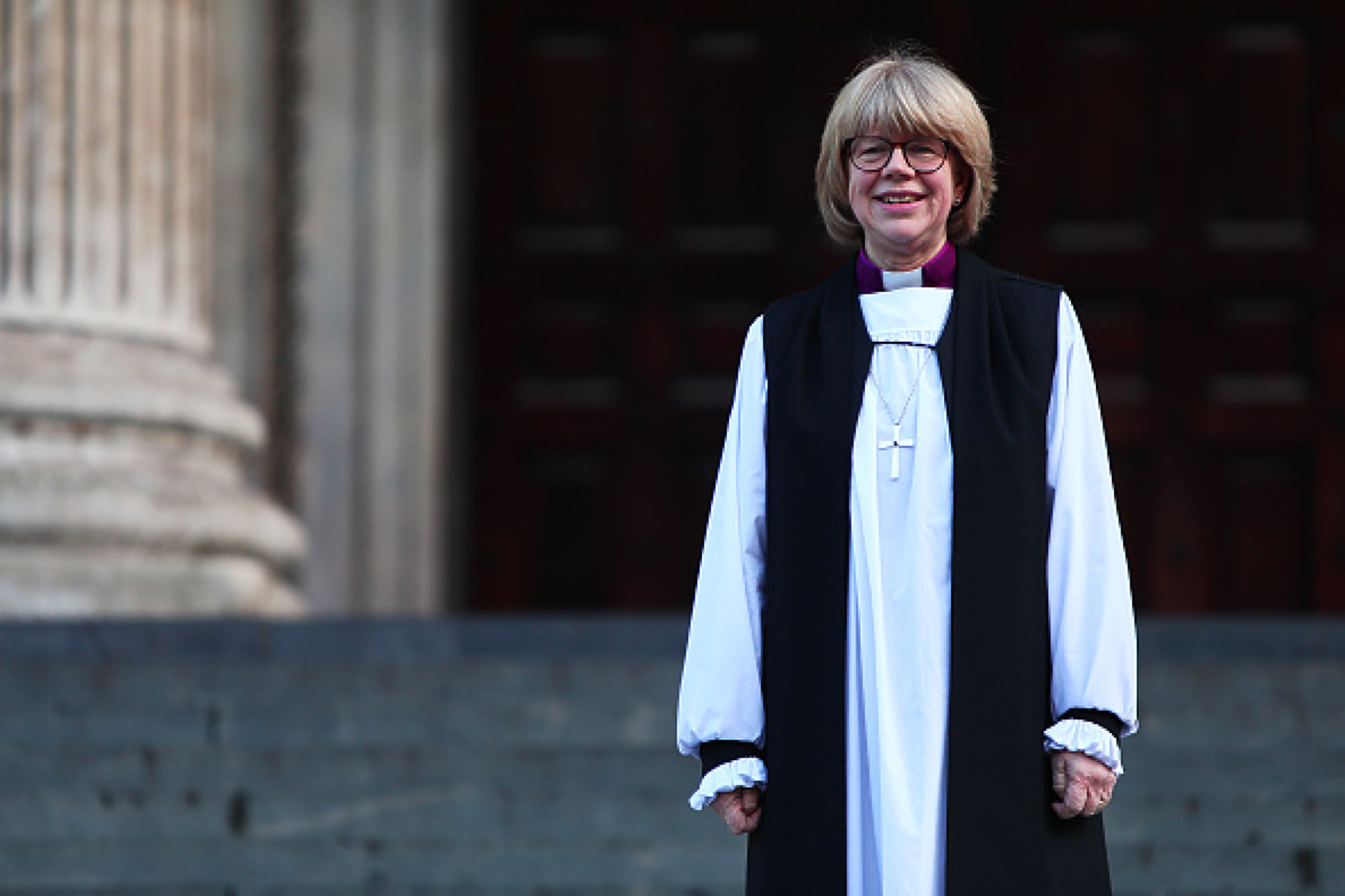 Бивша медицинска сестра стана първата жена архиепископ на Кентърбъри и оглави Англиканската църква