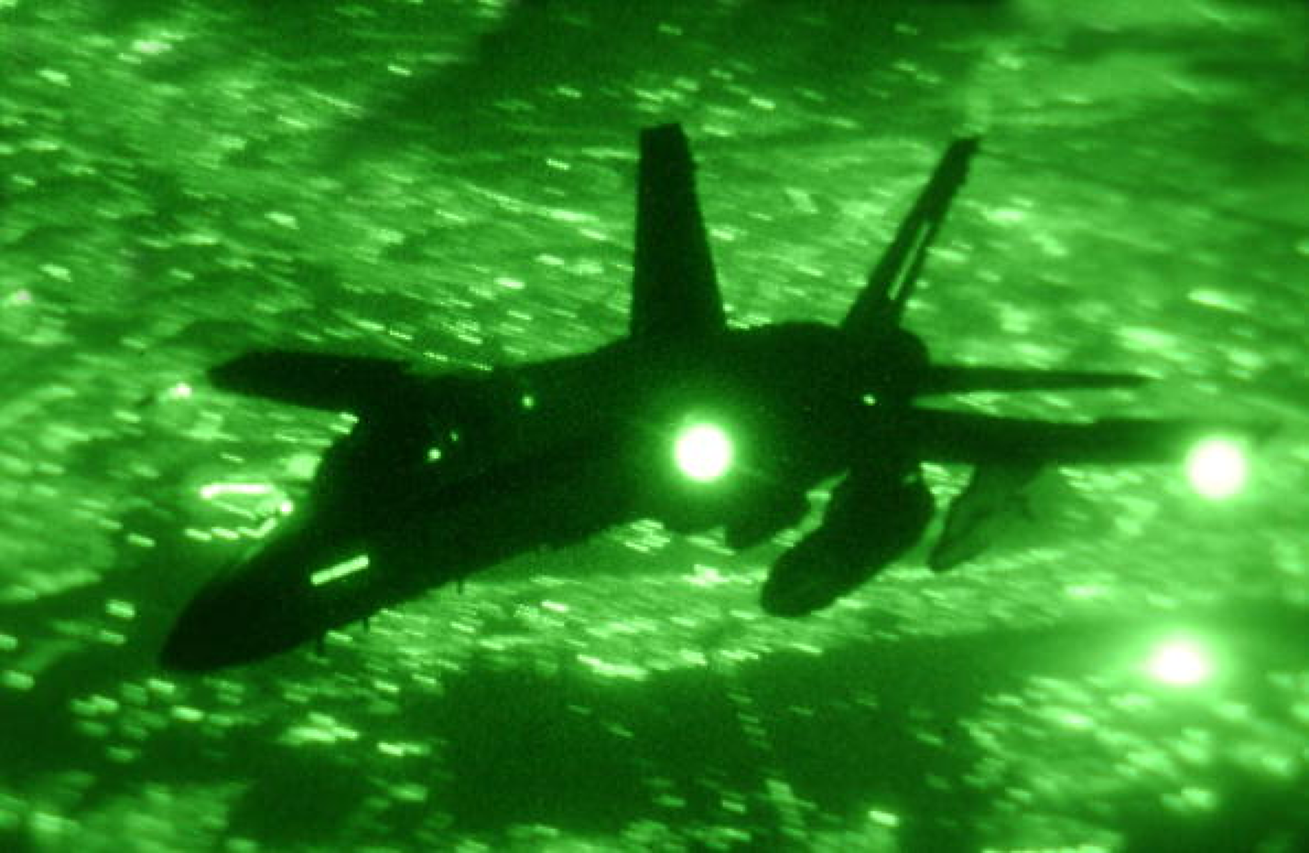 Изтребителят „ядрен детектор“ на САЩ кацна във Великобритания на фона на заплахите към Иран