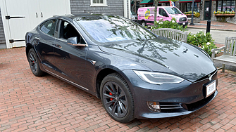 Главният изпълнителен директор на Tesla Илон Мъск съобщи че компанията