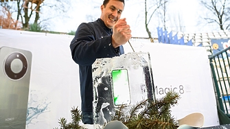 Глобалната компания за AI устройства HONOR превърна ледена пързалка в