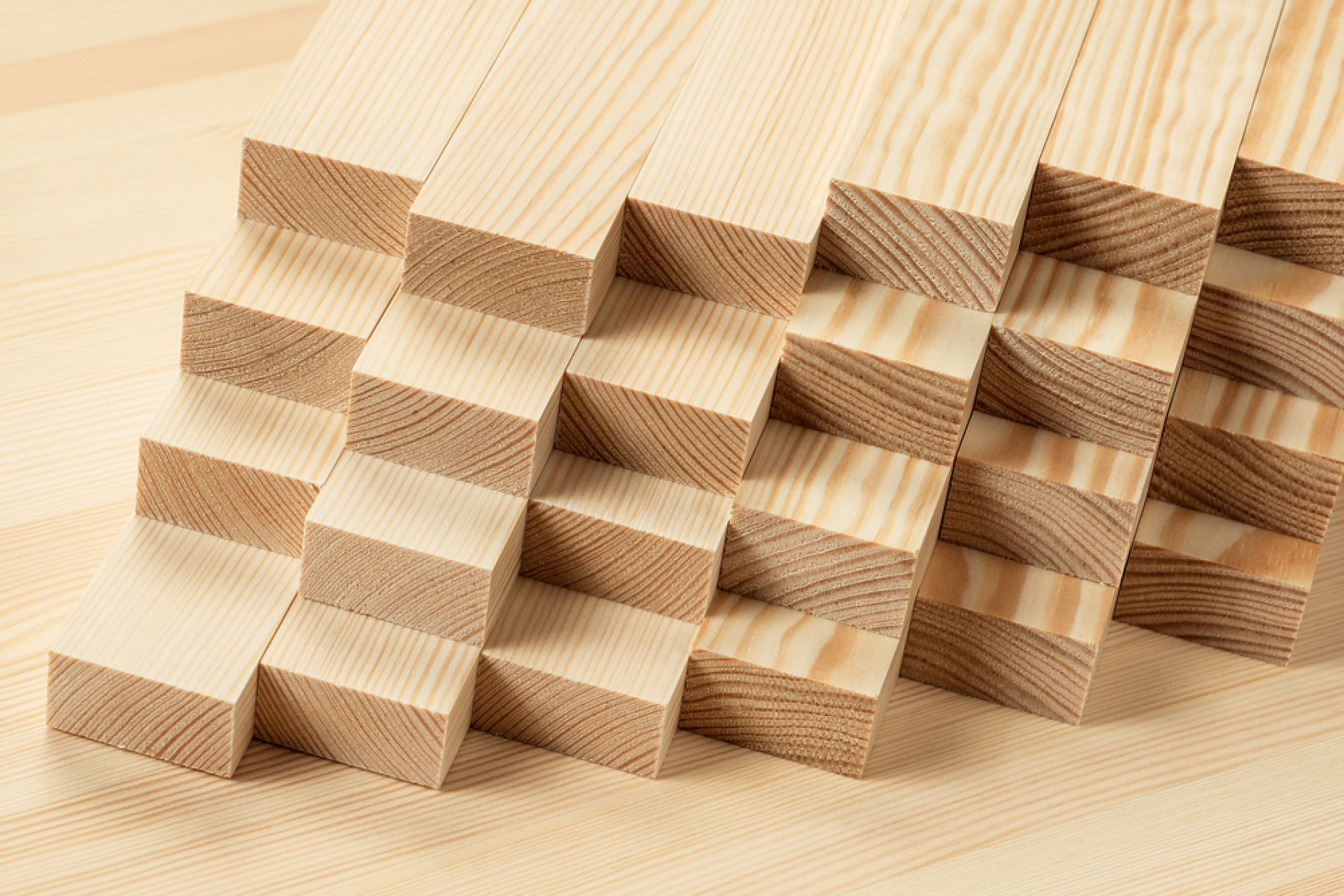 Наложиха спиране на голяма част от производството на ПДЧ в „Кроношпан“