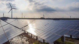 Вятърната и слънчевата енергия за първи път са произвели през