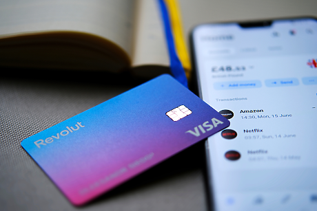 Revolut се отказва от плановете за сливане в САЩ и залага на самостоятелен банков лиценз