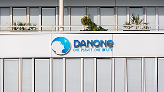 Danone и Lactalis изтеглят бебешки млека след сигнал за замърсяване