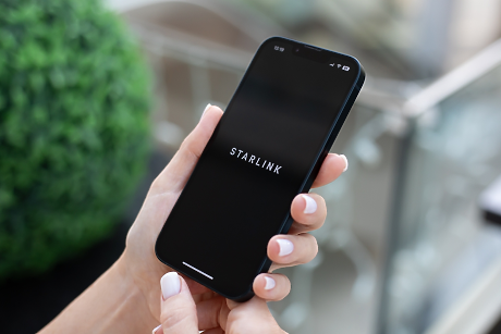 Starlink на Мъск се изправя пред сериозно изпитание в Иран