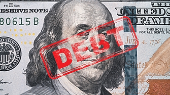 Съединените американски щати поддържат гигантски бюджетни дефицити и нива на