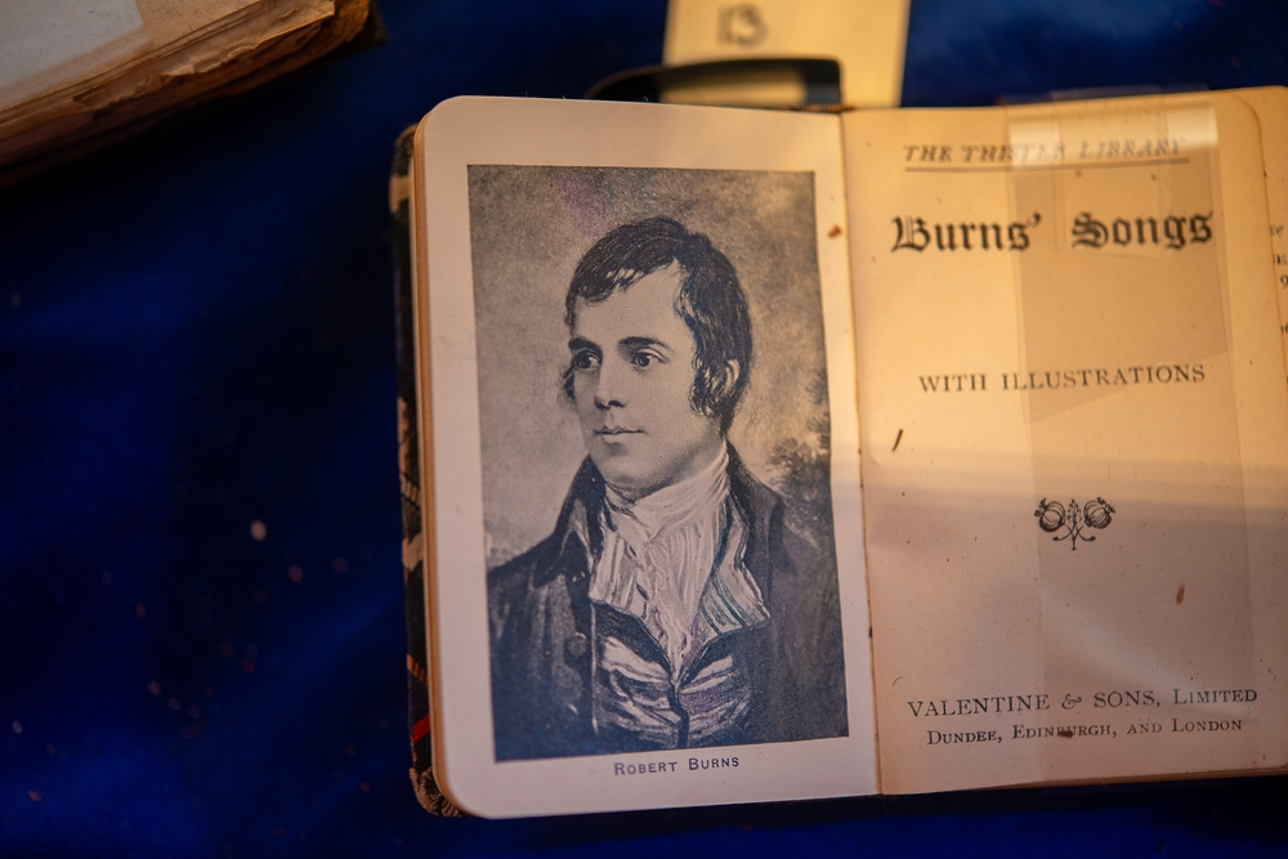 Два века по-късно: Открит е изгубеният портрет на Робърт Бърнс