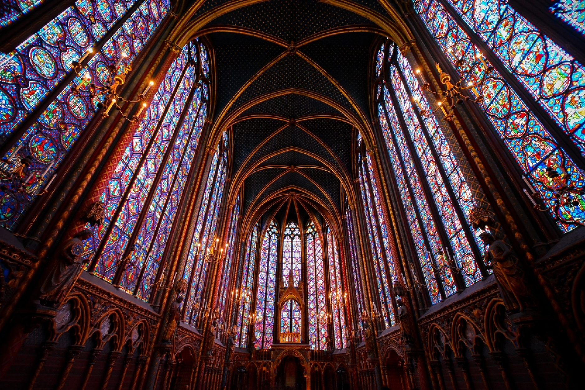 Петдесетгодишната реставрация на витражите на Сент-Шапел е все по-близо до завършване