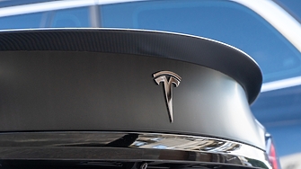 Tesla е на път да бъде един от първите автомобилни