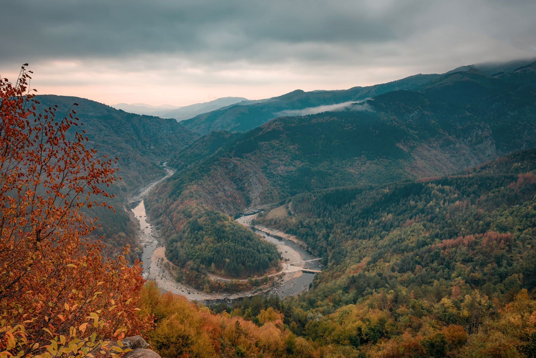 Частично бедствено положение в Община Ардино заради залят железобетонен мост