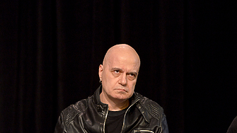 Слави Трифонов поиска оставката на кмета на София заради кризата с боклука