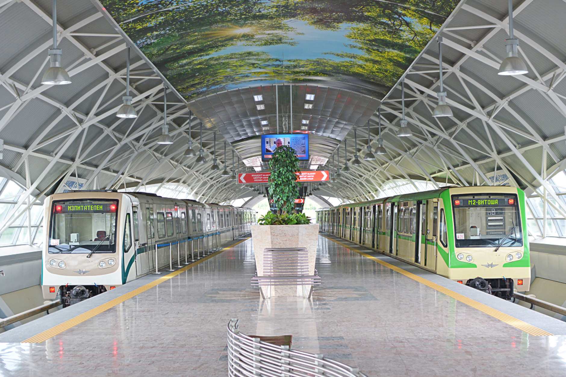 Столичното метро отбелязва своята 28-ма годишнина