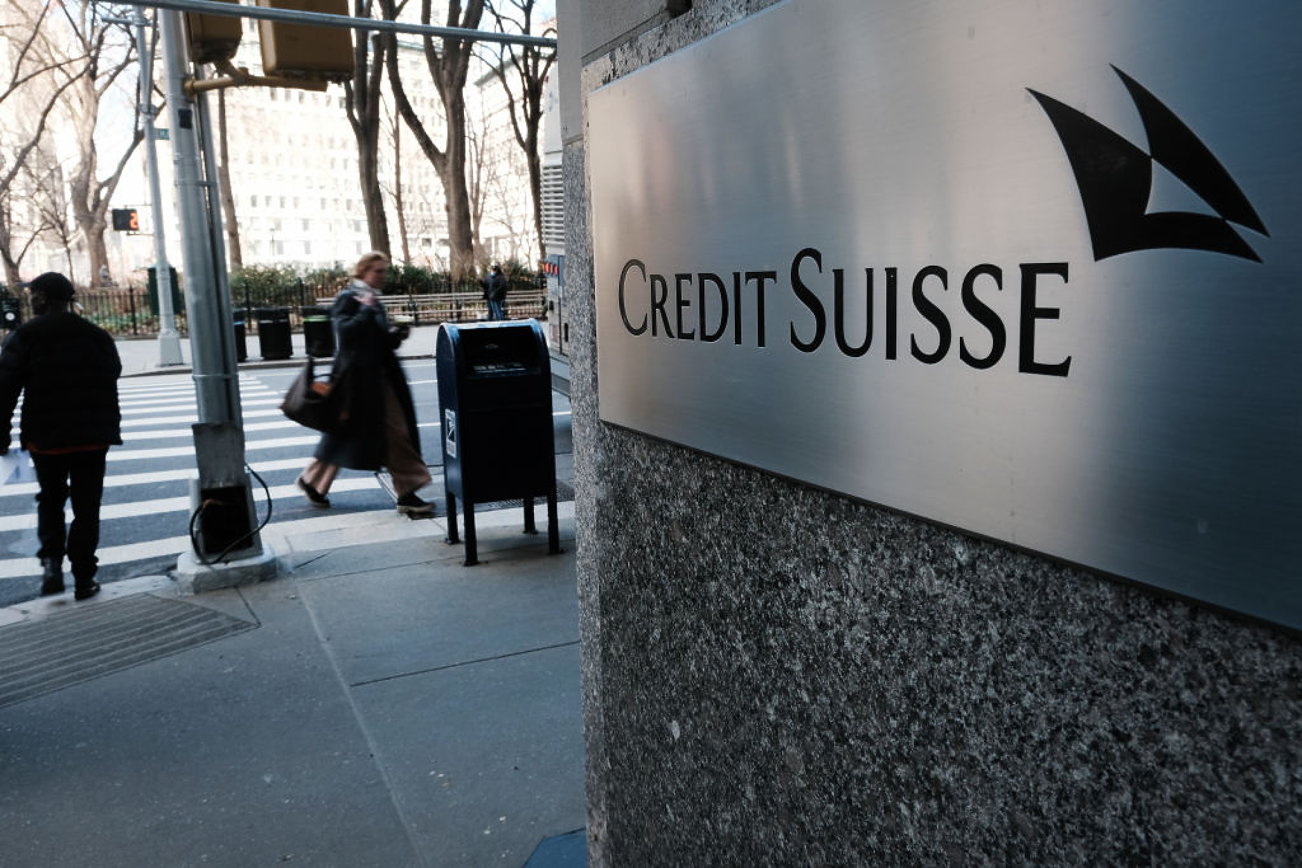 Американски сенатор: В Credit Suisse са открити стотици сметки, свързани с нацисти 