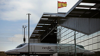 Пътуването с високоскоростен влак между Мадрид и Барселона ще отнема