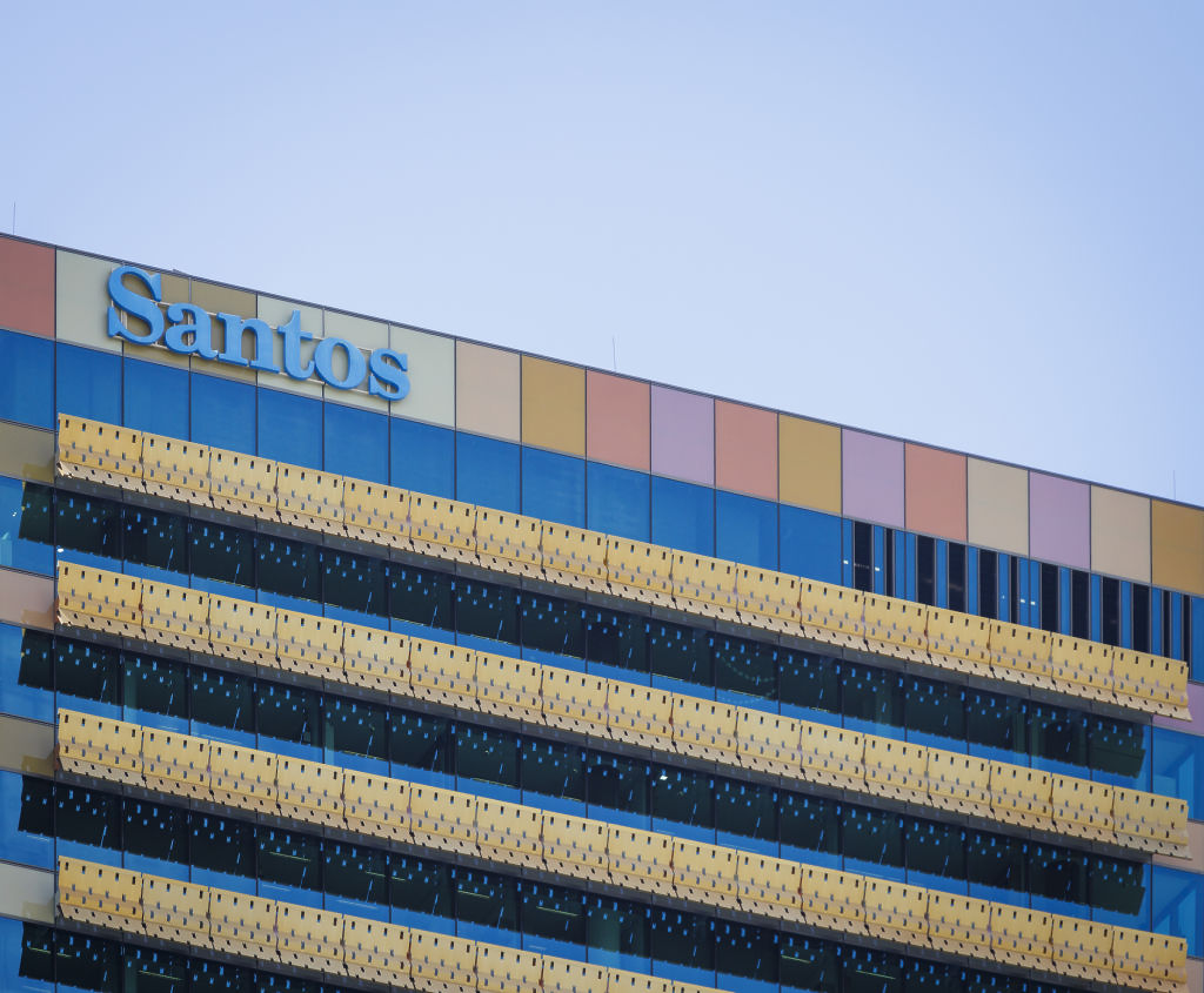 Santos ще съкрати 10% от работните места и ще преразгледа портфолиото си