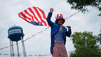 Посланиците на САЩ събират дарения от частни компании за да