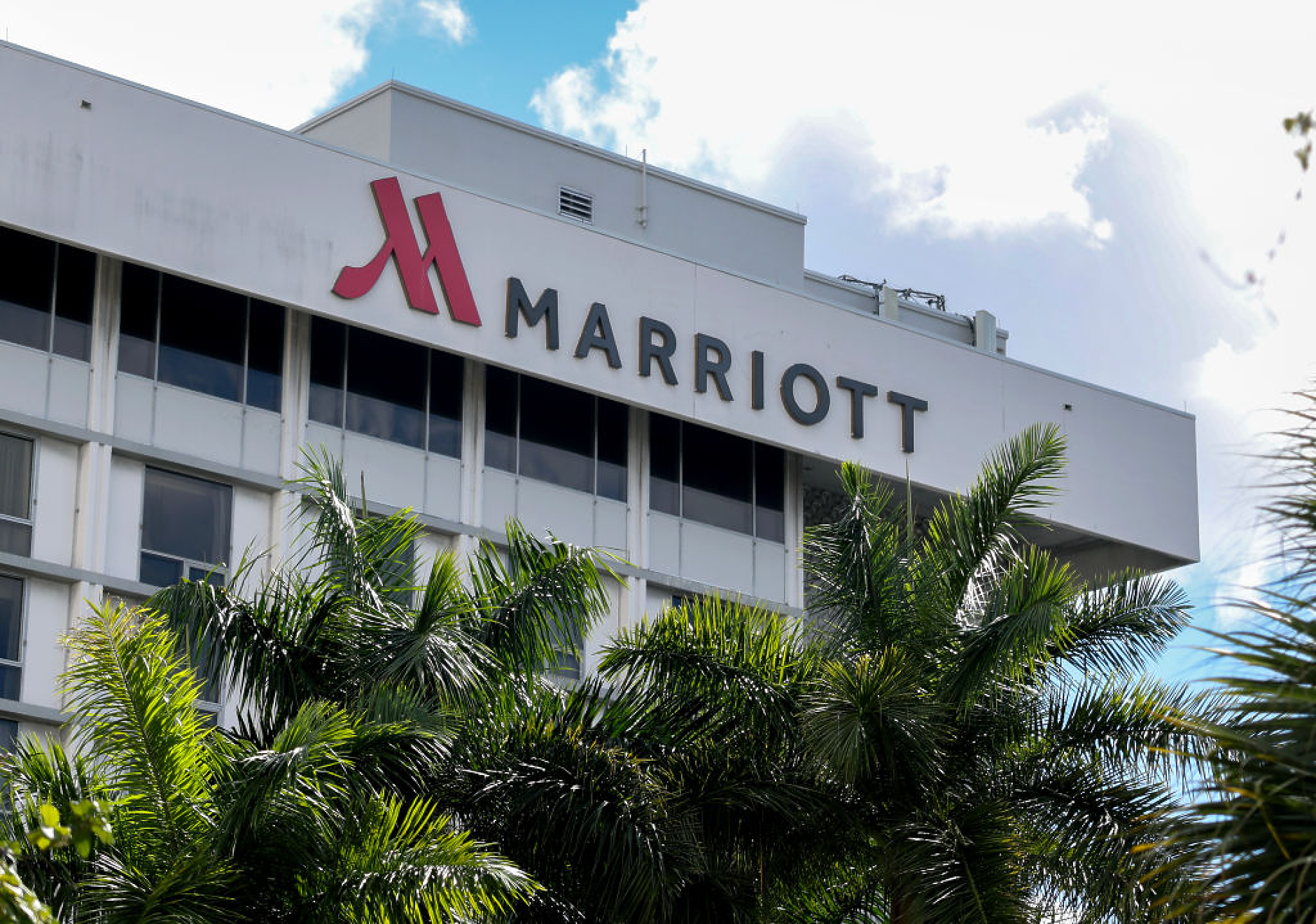 Marriott прогнозира малък ръст на приходите заради слабото търсене на бюджетни пътувания в САЩ