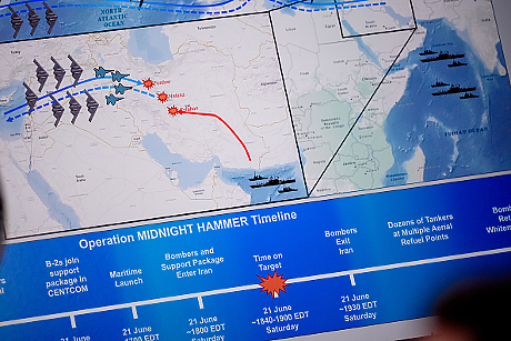 Администрацията на САЩ проучва възможности за преходно правителство от опозиционери в Иран 