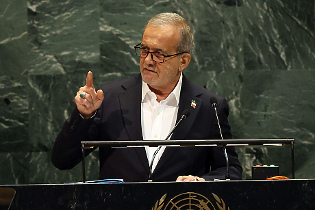 Президентът на Иран се извини за кървавите репресии на фона на годишнината от революцията