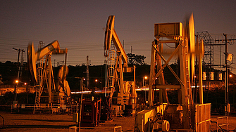 Цените на петрола се понижиха в ранната търговия в четвъртък