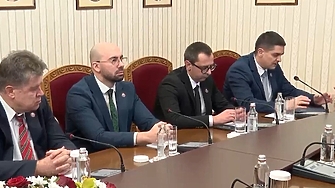 Няма да участваме повече на тези безсмислени консултации защото умишлено