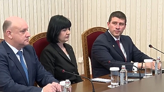 Вярваме на 100 във Вашия избор г жо президент готови