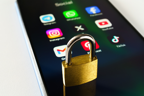 Португалия одобри ограничения на достъпа на деца до социални мрежи