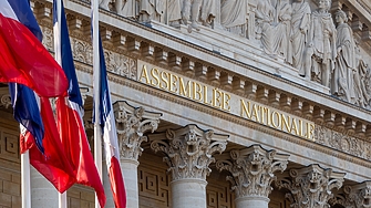 Френските законодатели най накрая приеха бюджет за 2026 г отхвърляйки