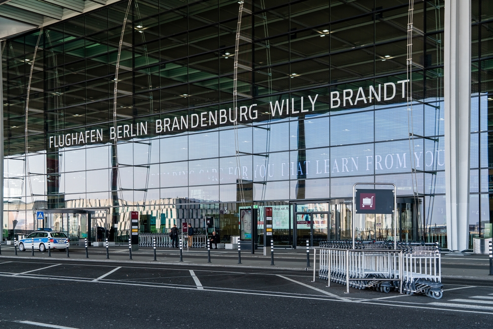 Летището в Берлин отмени всички заминаващи полети