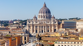 Ватиканът отбелязва 400 годишнината от освещаването на базиликата Свети Петър