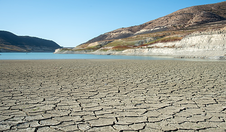Кипър призовава жителите да пестят вода заради суша, невиждана от век