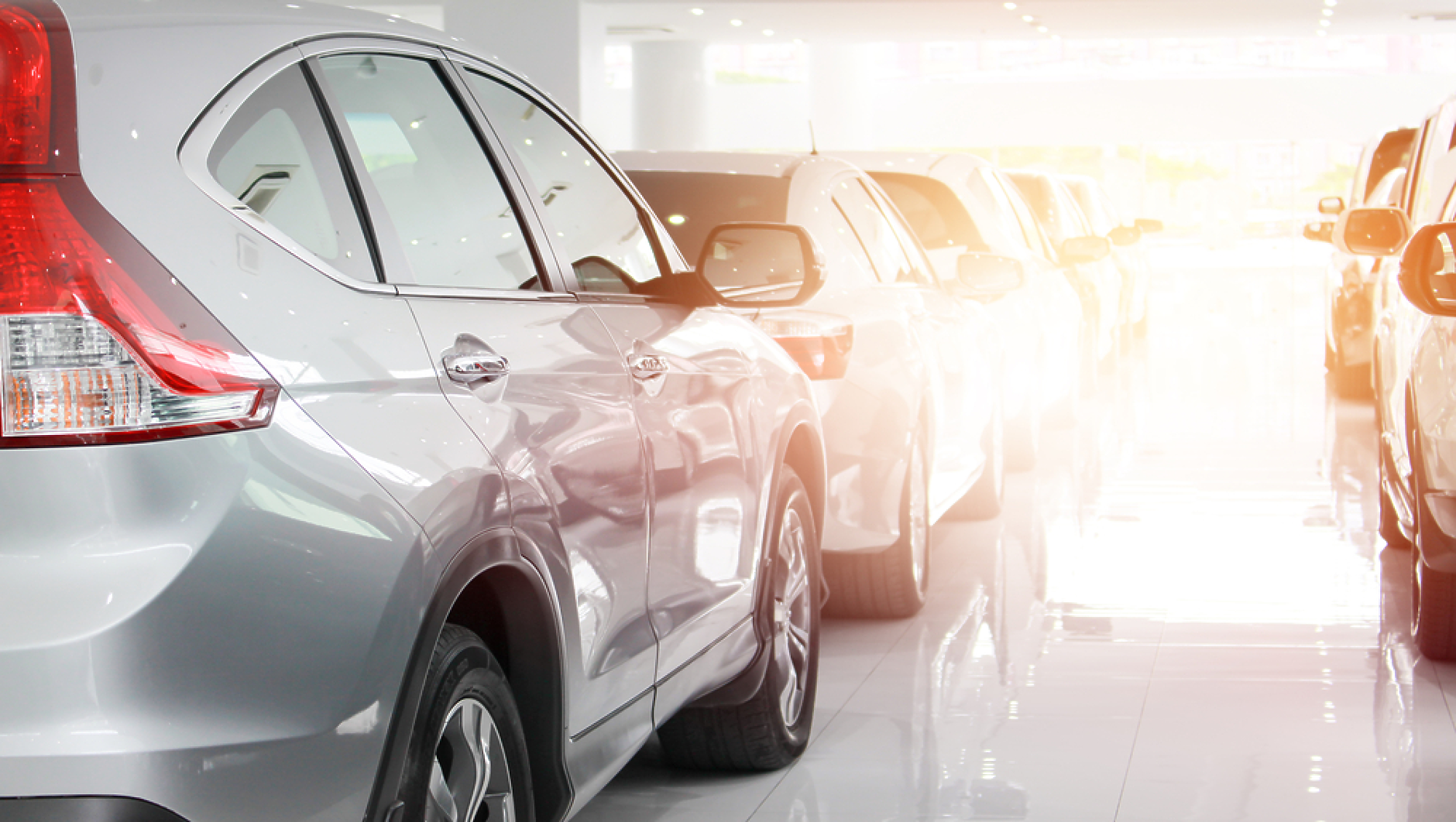 Продажбите на нови автомобили в ЕС се понижават с 3,9% през януари, у нас спадът е около 19,5%