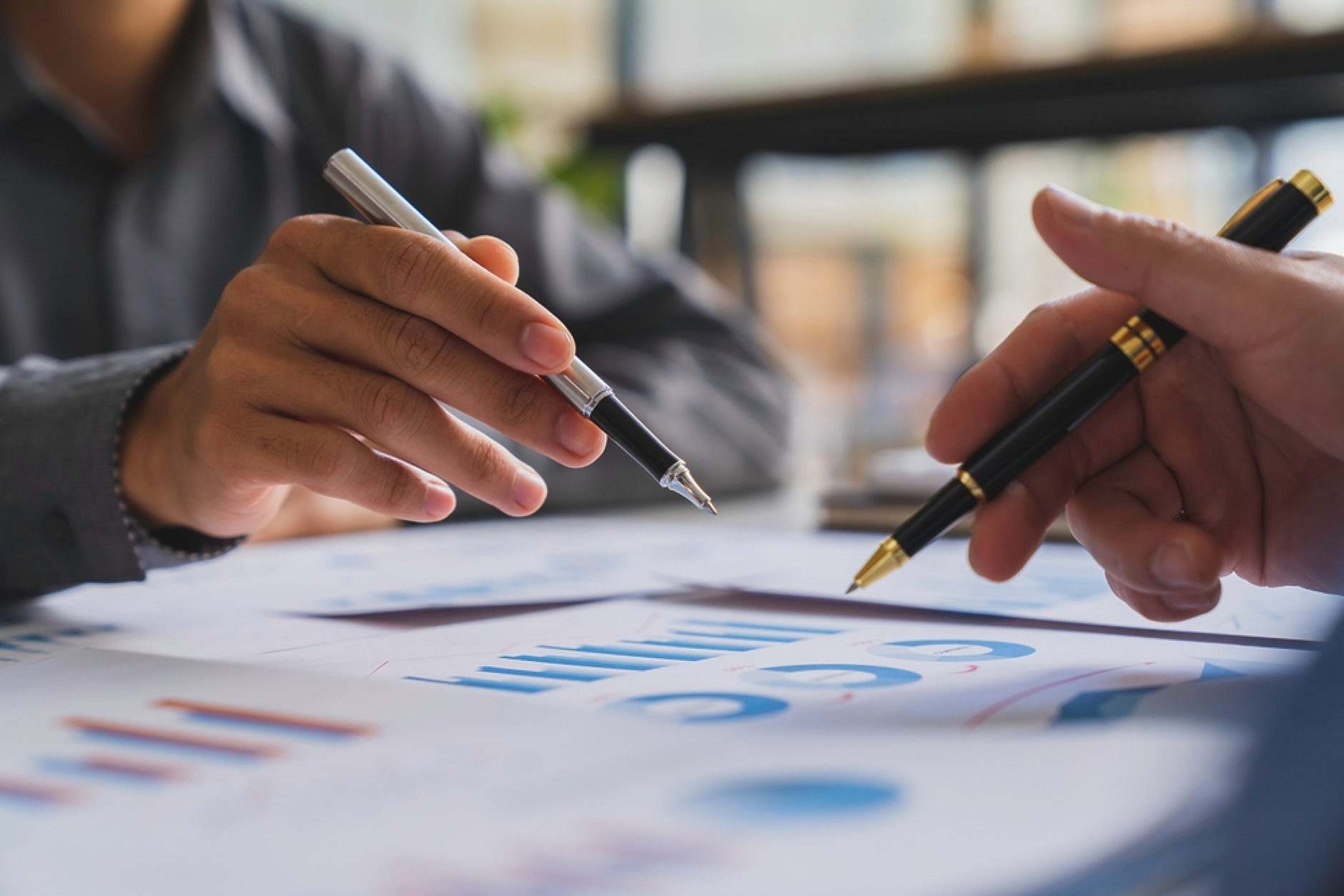 Назначени са нови 28 областни управители