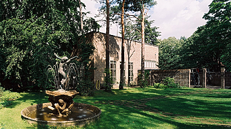 Откраднато наследство се завръща: Берлин реституира скулптура от епохата на нацизма