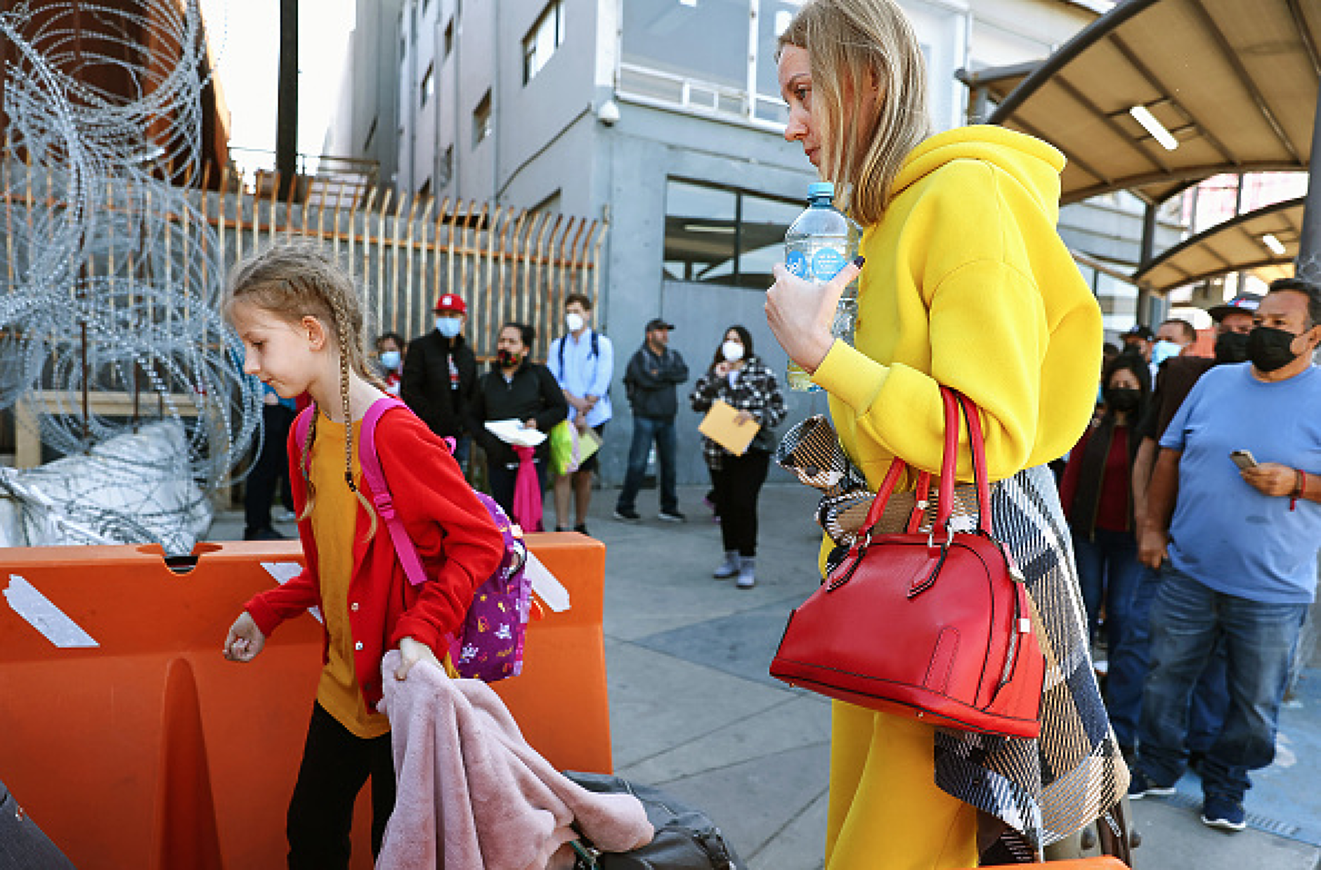 За първи път от Голямата депресия: Повече американци са напуснали САЩ, отколкото са дошлите имигранти