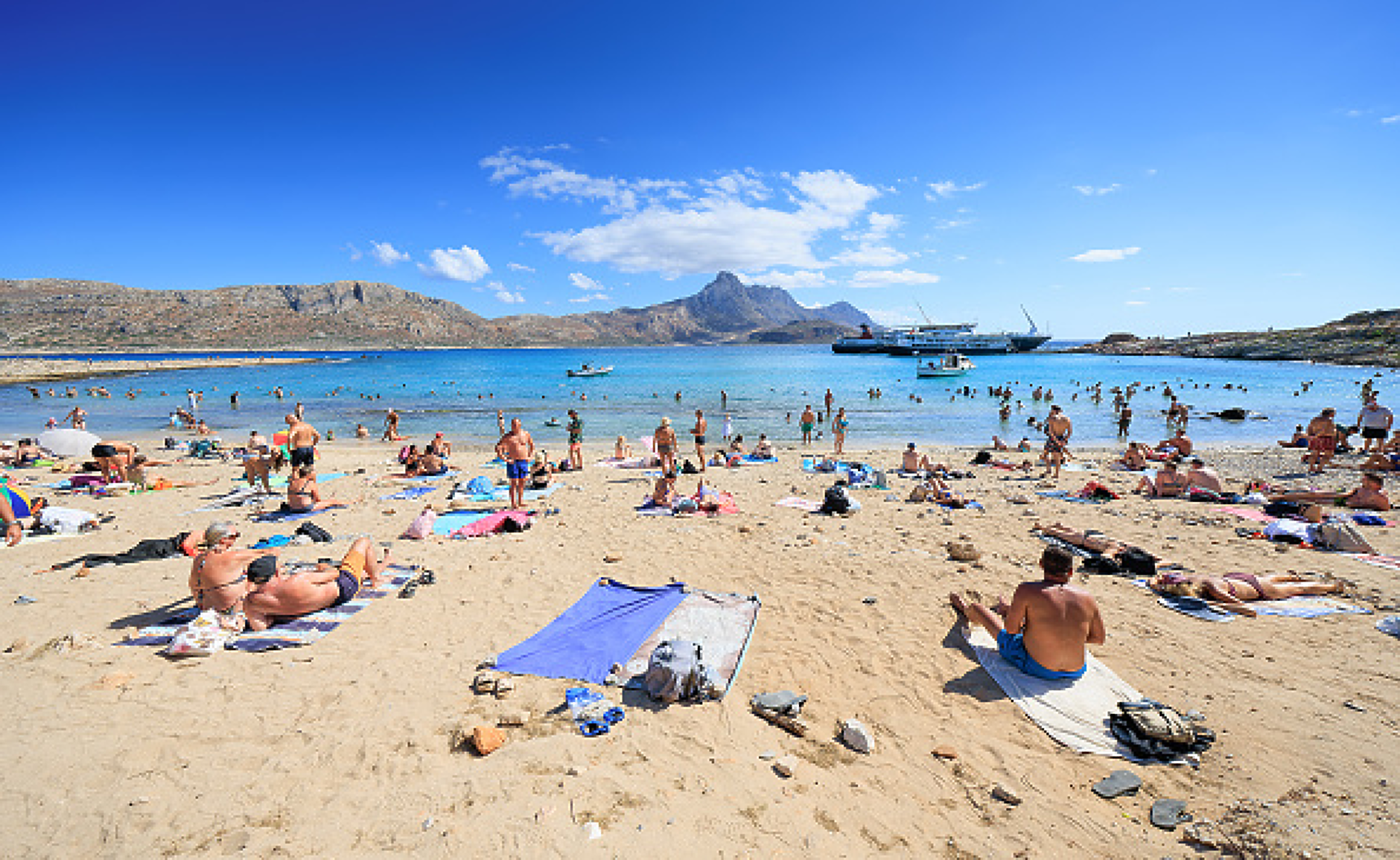 Гърция отчете рекорди приходи от туризъм за 2025 г., но заведенията са със спаднали обороти