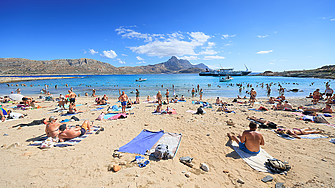 Гърция отчете рекорди приходи от туризъм за 2025 г., но заведенията са със спаднали обороти