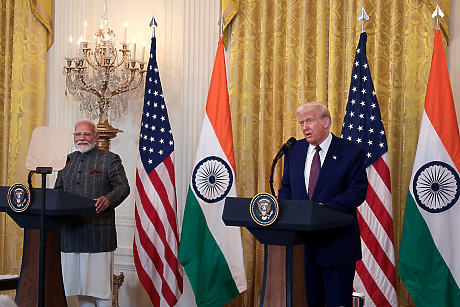 Отменените мита от Върховния съд на САЩ ще позволят на Индия да продължи да купува руски петрол