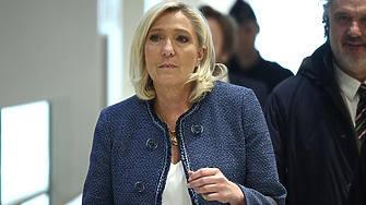 Десните на Жан-Марин Льо Пен внесоха вот на недоверие към правителството във Франция